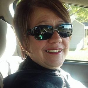 Meet your Posher, Azucena